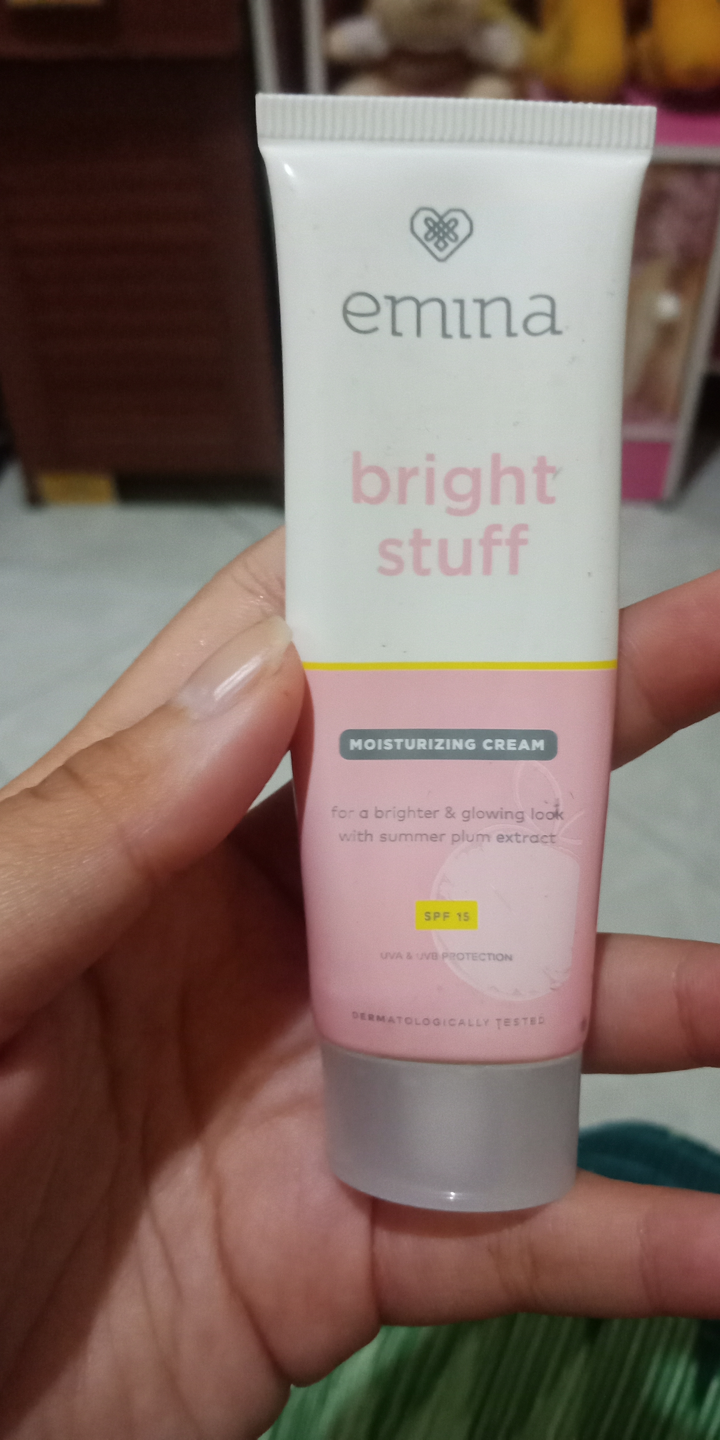 Review Emina Bright Stuff Moisturizing Cream | SOCO by  